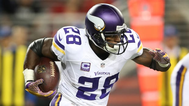 minnesota-vikings-adrian-peterson-five-more-seasons.jpg